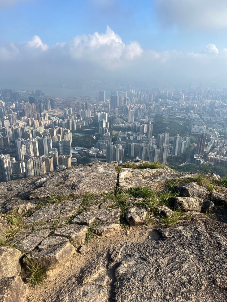 The Lion Rock (獅子山): HK urban hike